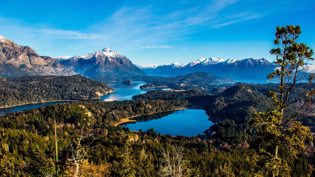 003447-Argentina-Bariloche-shutterstock-489105226
